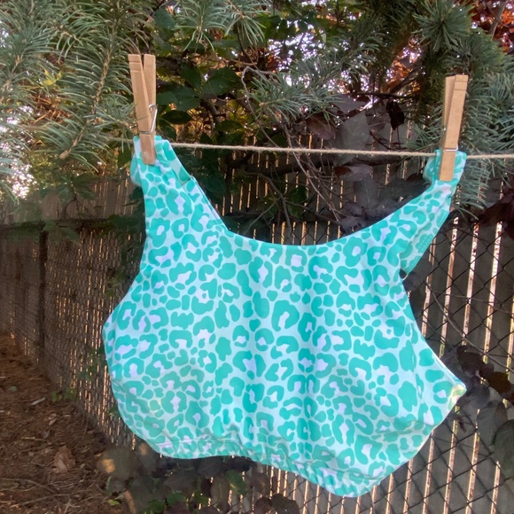 💚 Mint Leopard Print Swim Bikini Top – Size Small – NWT – $18 - Picture 4 of 4